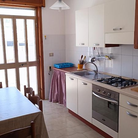 Casa Vacanze Rosa Lido Marini Bagian luar foto